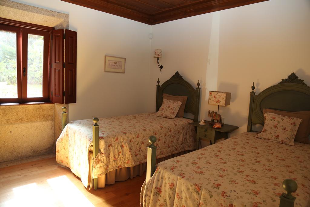 Quinta Dos Castanheiros Bed And Breakfast Ponte de Lima Zimmer foto